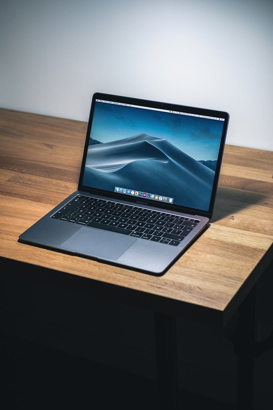 Apple MacBook Air M2 Apple MacBook Air M2 - Image 1
